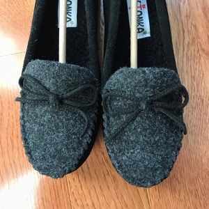 Minnetonka Missy Leather Moccasin